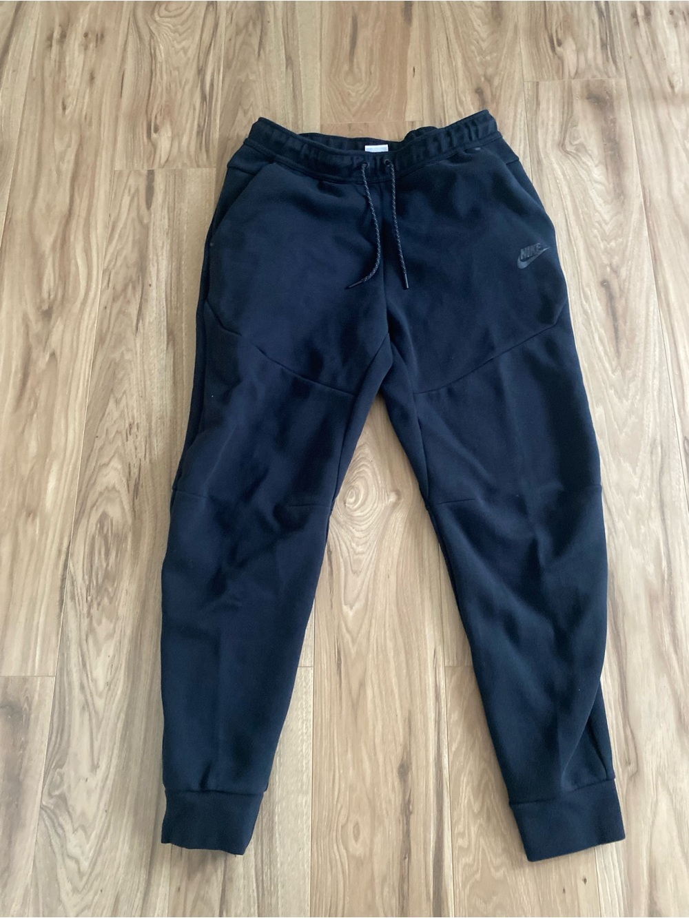 Nike Black Men's Jogger Sweatpants with Subtle Logo